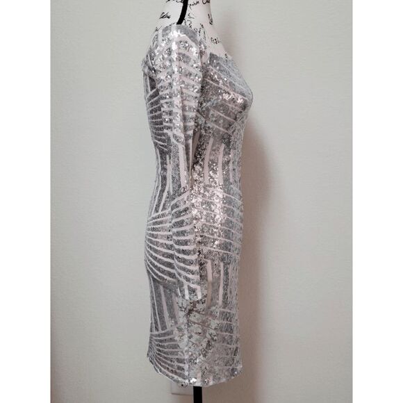 HOT MIAMI STYLES Silver Sequin Off Shoulders Sexy Mini Bodycon Party Dress S - Picture 5 of 16